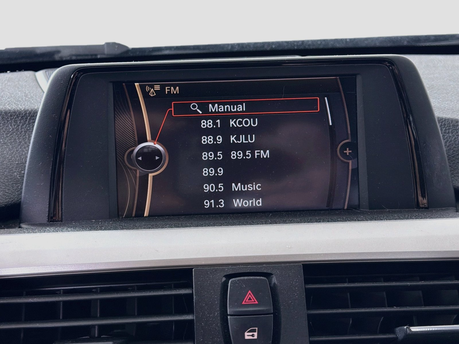 Used 2014 BMW 320i Sedan RWD image 19