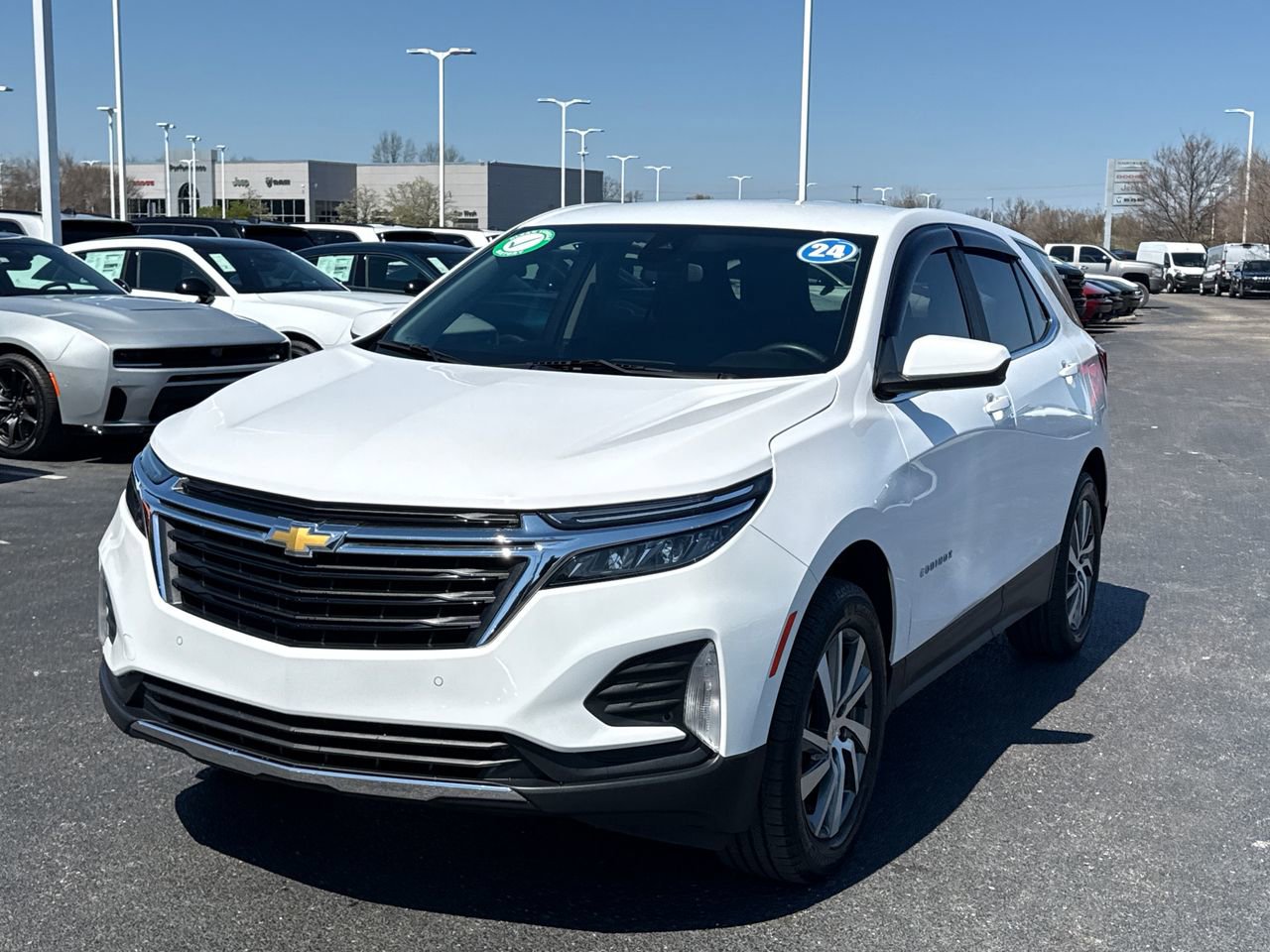 Used 2024 Chevrolet Equinox LT w/ LPO, Floor Liner Package image 7