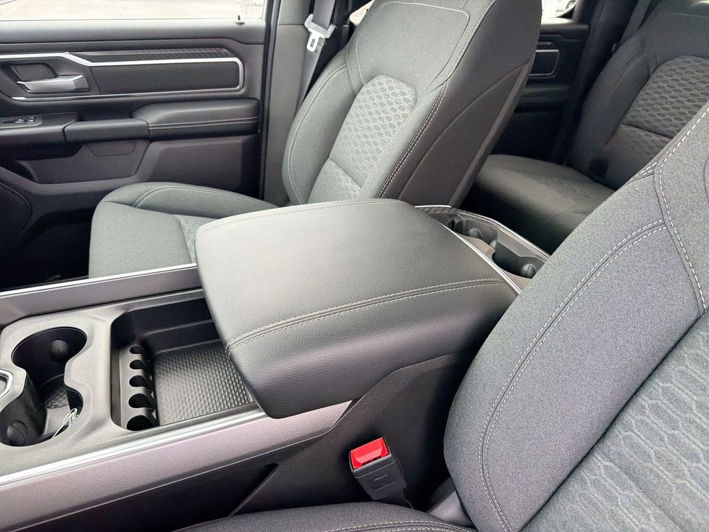New 2026 RAM 1500 4x4 Crew Cab image 28