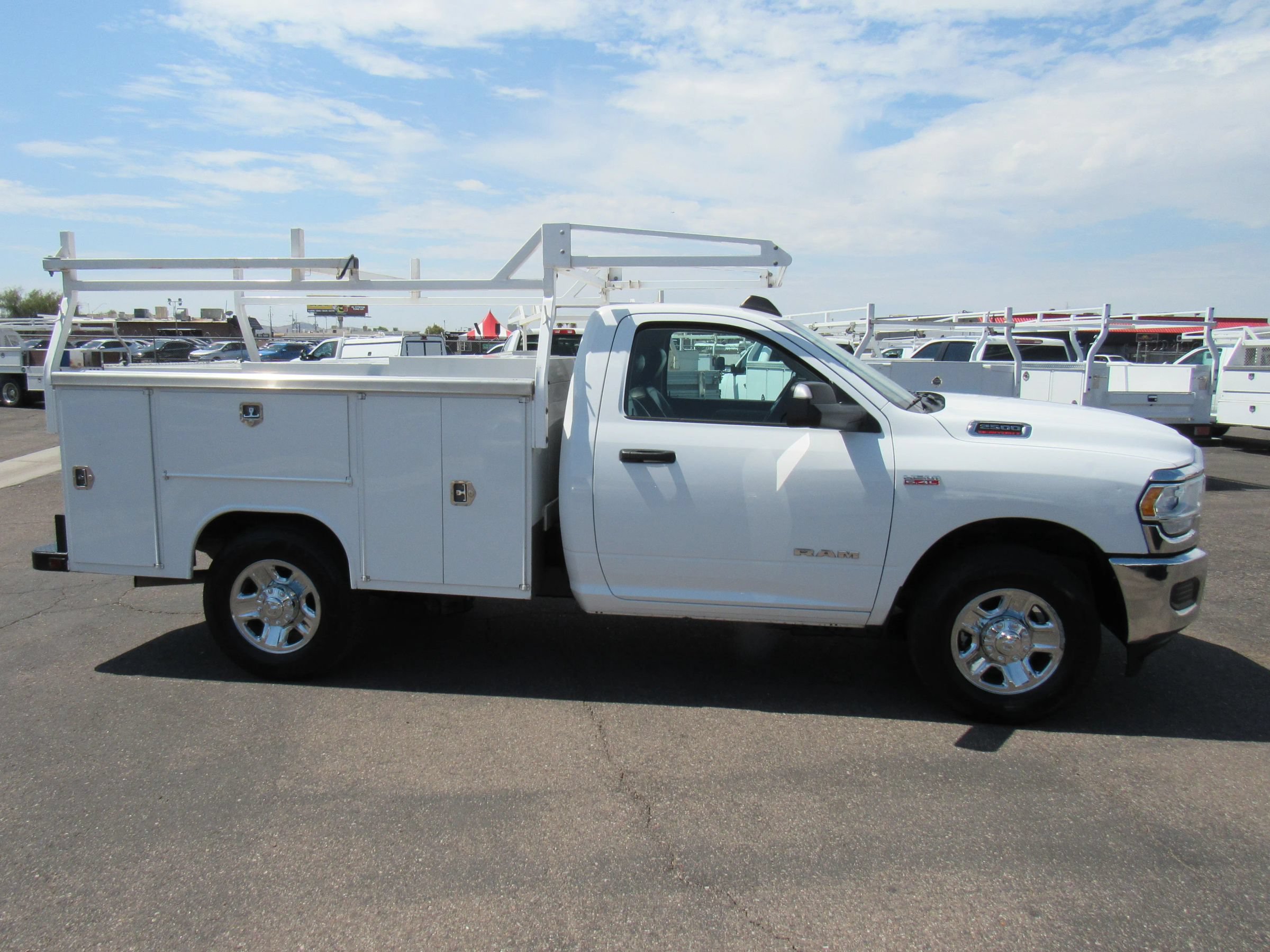 Used 2020 RAM 2500 Tradesman w/ Chrome Appearance Group RWD image 5