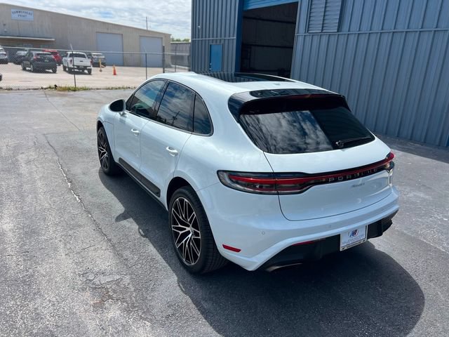 Used 2023 Porsche Macan Base image 77