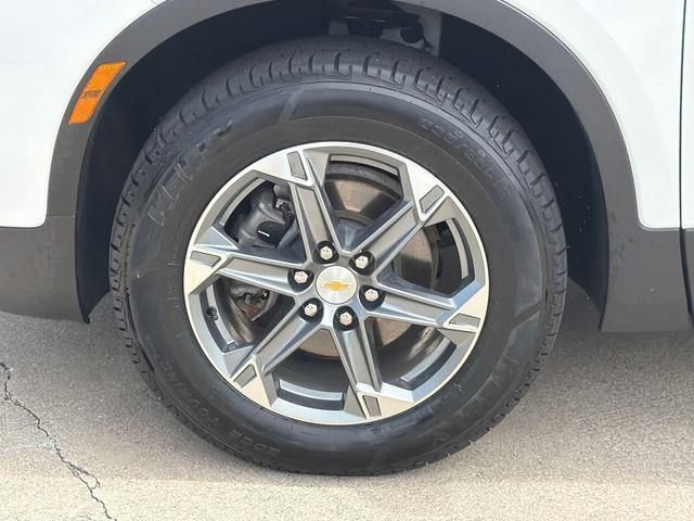 Used 2024 Chevrolet Blazer LT w/ Convenience Package FWD image 11