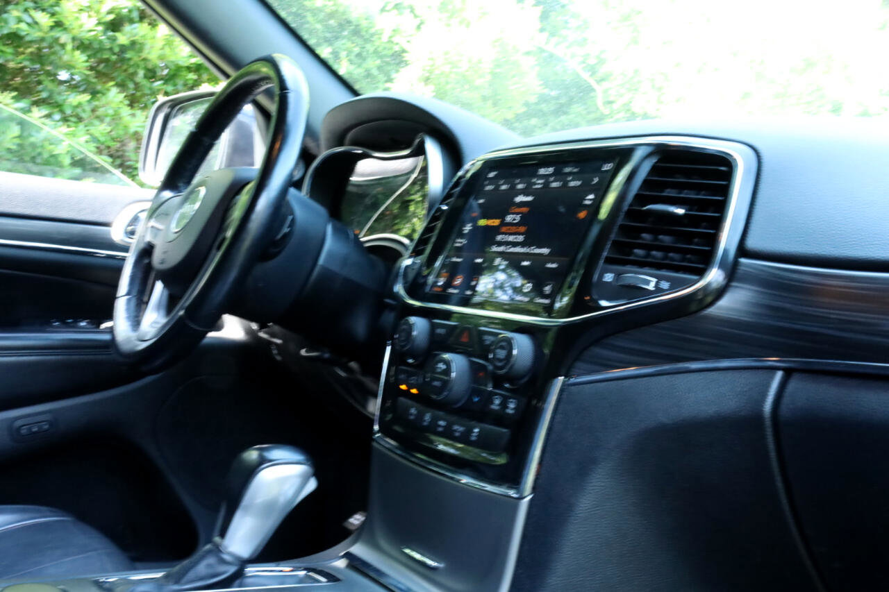 Used 2021 Jeep Grand Cherokee Limited image 18