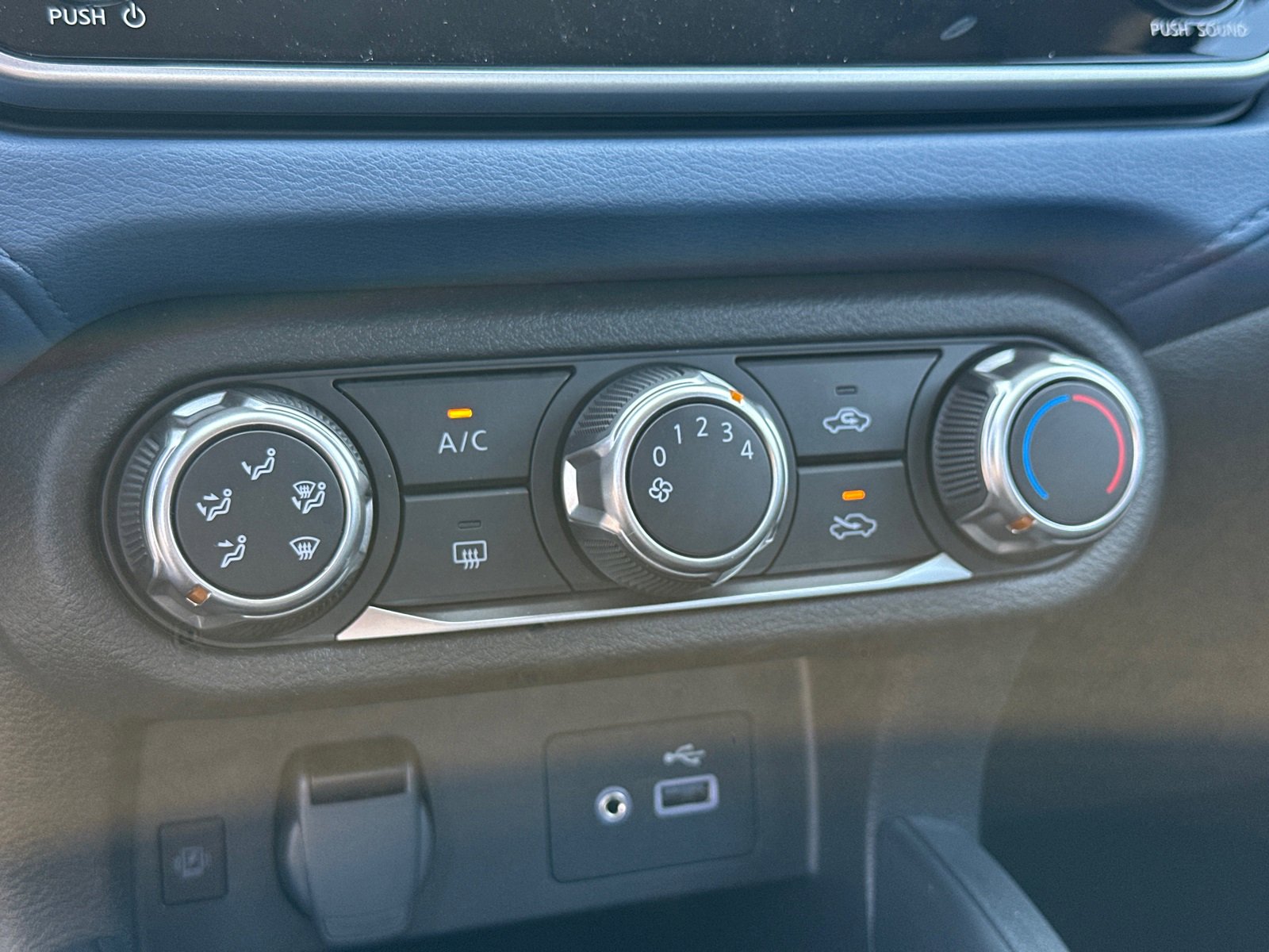 New 2025 Nissan Versa SV w/ Trunk Package image 30