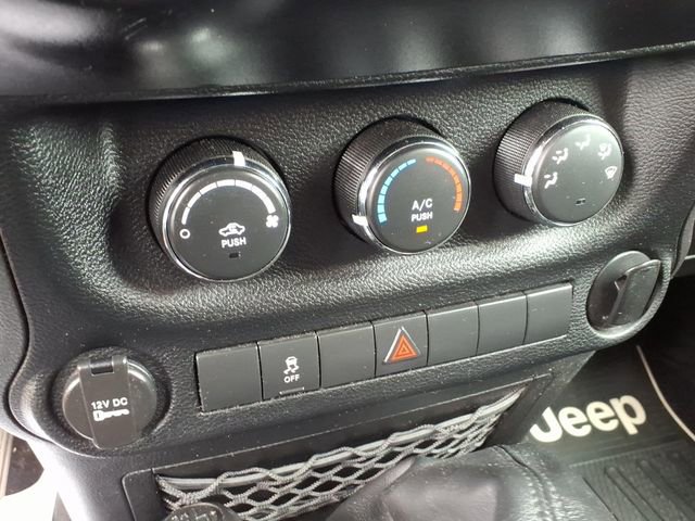 Used 2012 Jeep Wrangler Sport AWD/4WD image 22