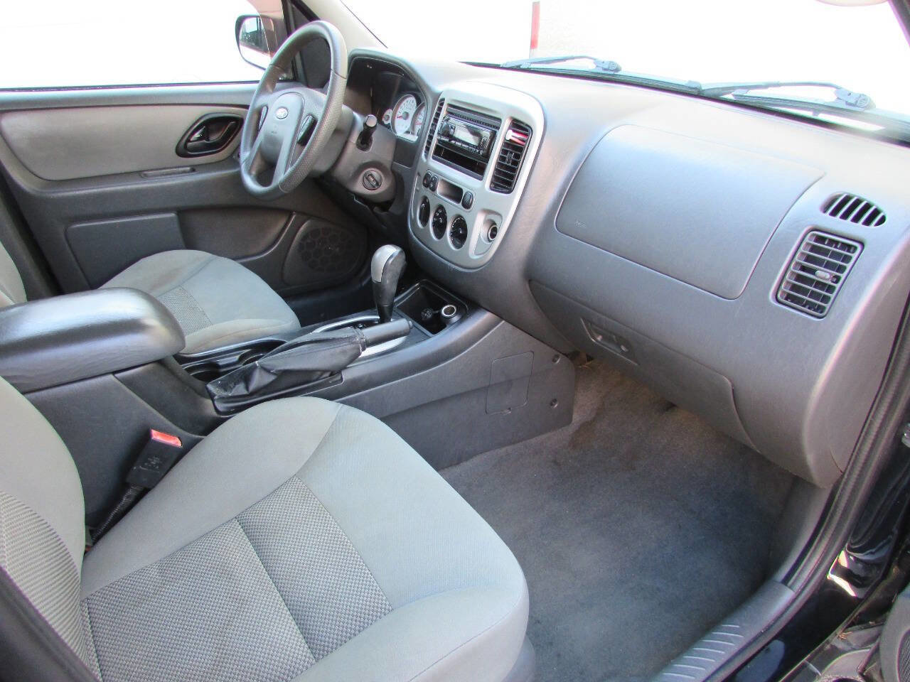 Used 2006 Ford Escape XLT image 13