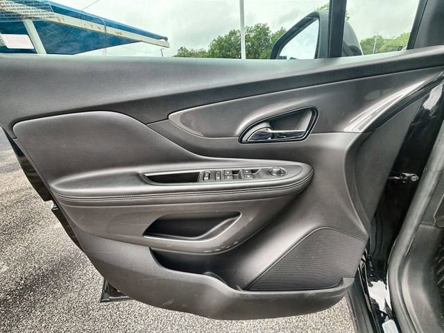 Used 2022 Buick Encore Preferred w/ Safety Package II AWD/4WD image 20