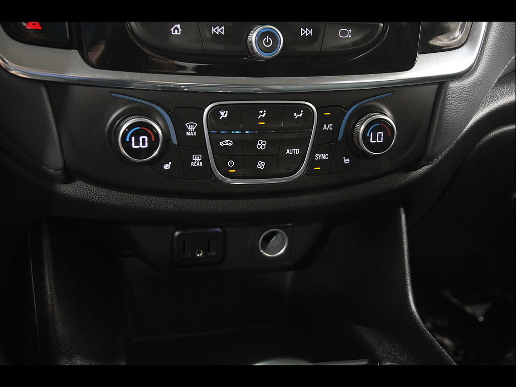 Used 2018 Chevrolet Traverse LT AWD/4WD image 14