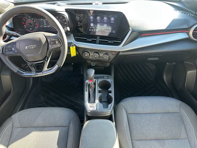 Used 2024 Chevrolet Trax RS w/ Driver Confidence Package FWD image 18