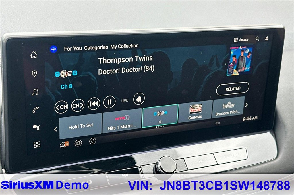 Used 2025 Nissan Rogue SL image 35