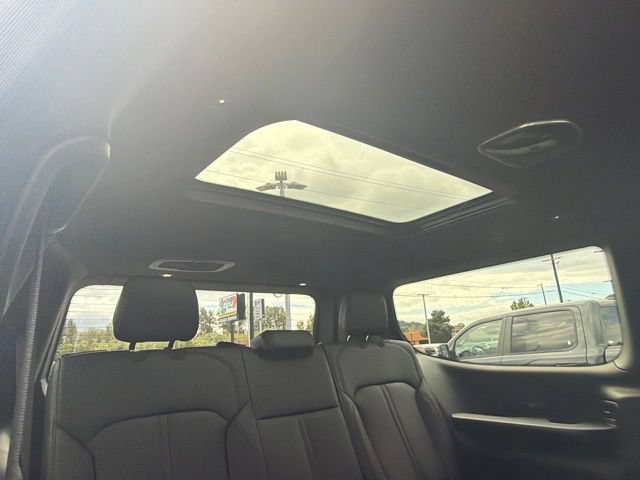 New 2026 Jeep Grand Wagoneer Limited AWD/4WD image 15
