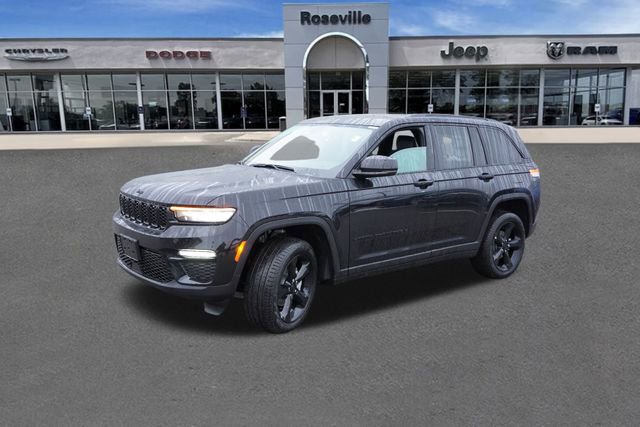 New 2025 Jeep Grand Cherokee Limited w/ Black Appearance Package image 7