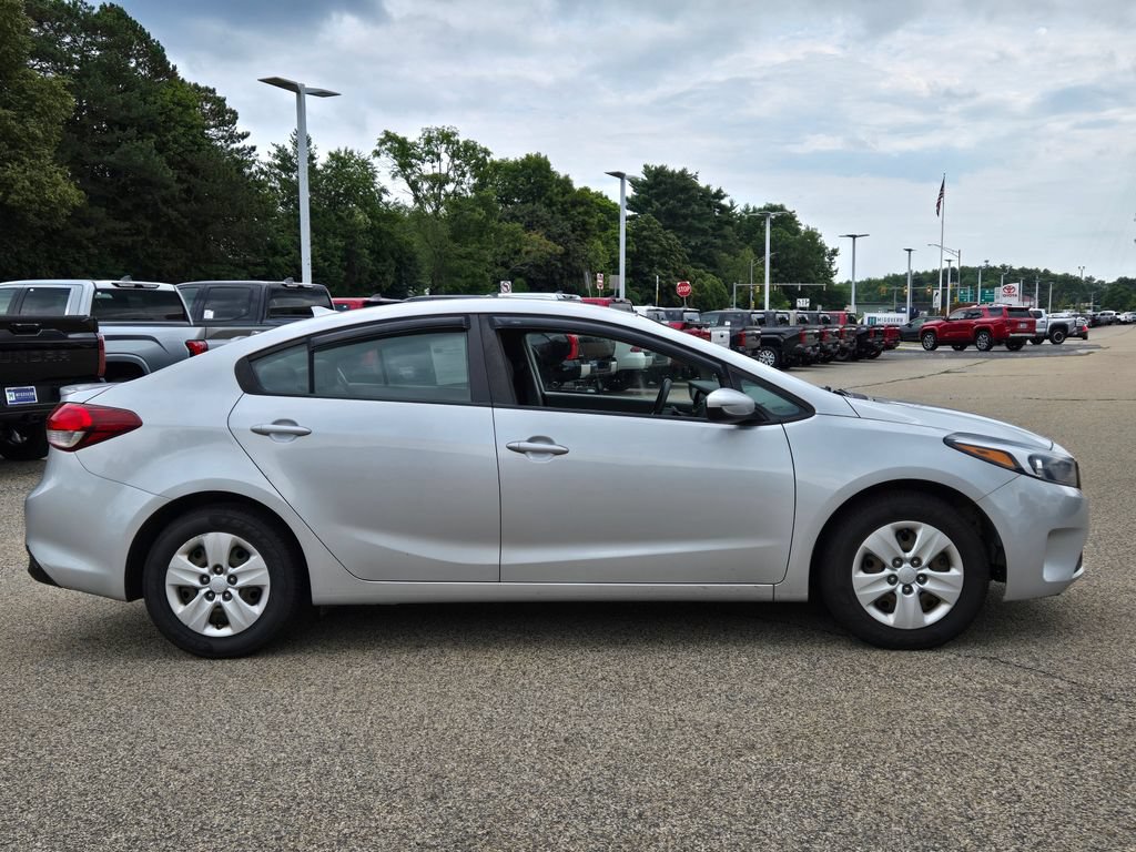 Used 2018 Kia Forte LX w/ Sports Package FWD image 7