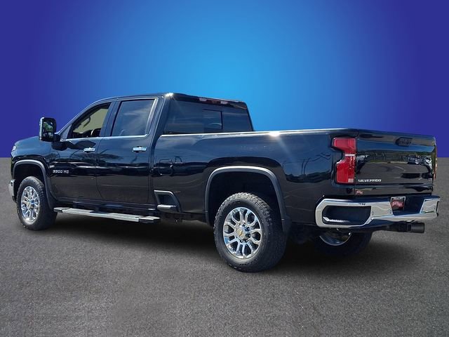 Used 2025 Chevrolet Silverado 3500 LTZ w/ LTZ Premium Package AWD/4WD image 6
