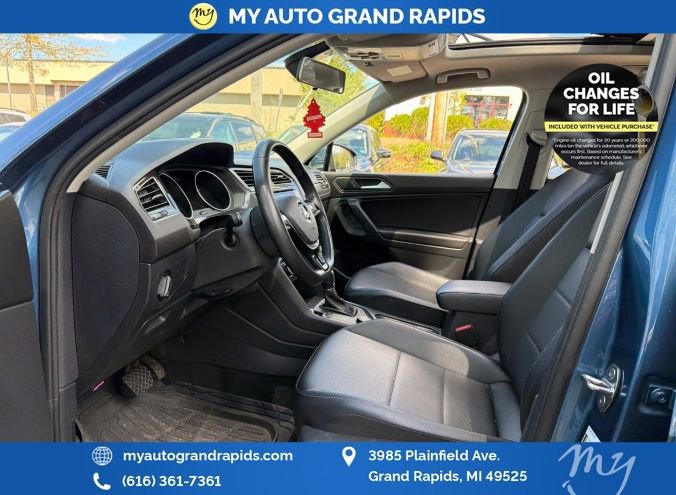 Used 2019 Volkswagen Tiguan SE w/ Panoramic Sunroof Package AWD/4WD image 7