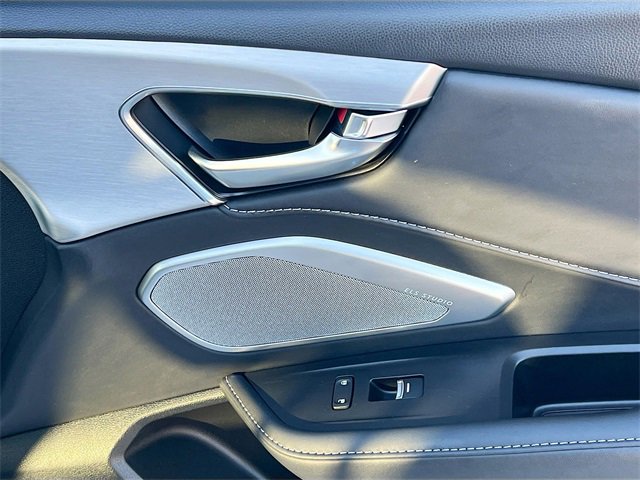 Used 2024 Acura RDX SH-AWD w/ Technology Package image 31