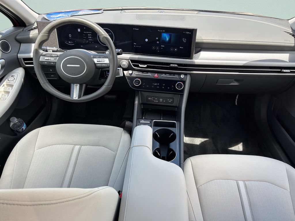 Certified 2024 Hyundai Sonata SEL w/ Convenience Package FWD image 15