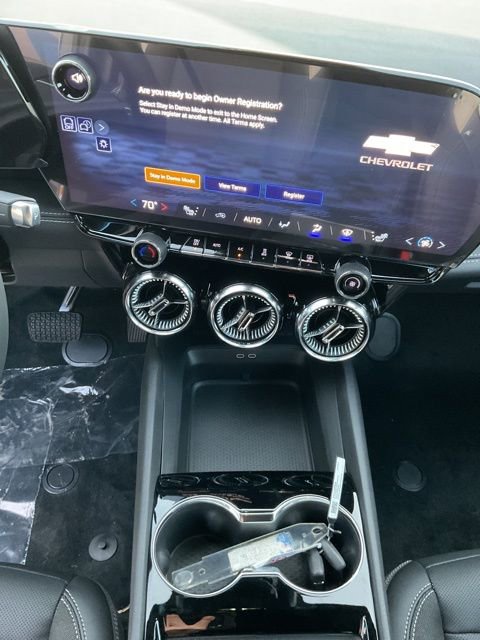 New 2026 Chevrolet Blazer EV LT image 17