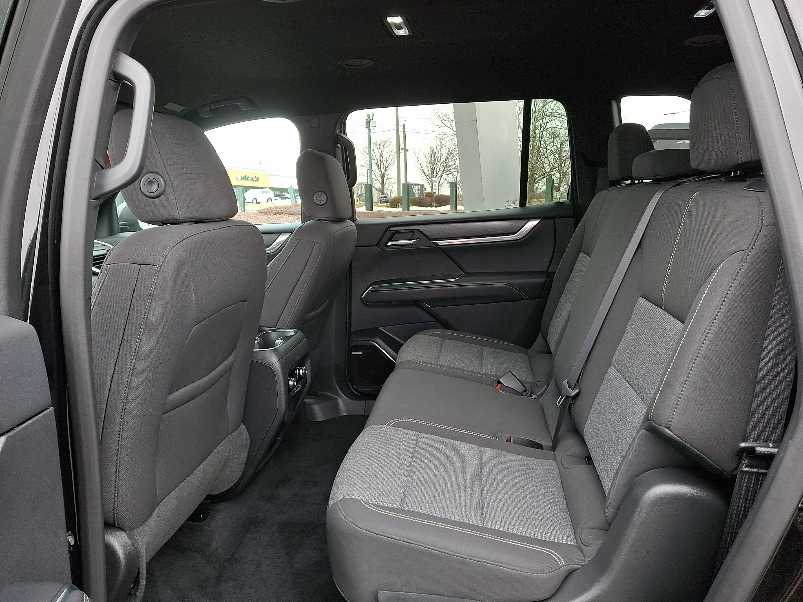 Used 2025 GMC Acadia Elevation AWD/4WD image 11