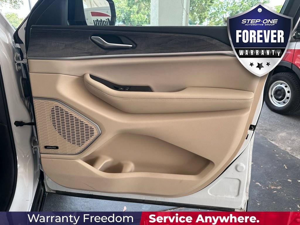 Used 2024 Jeep Grand Cherokee Limited 4xe AWD/4WD image 37