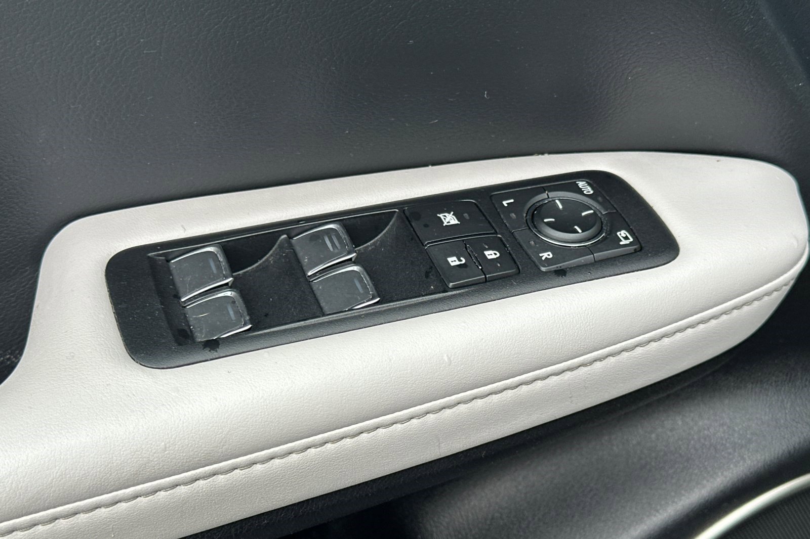 Certified 2022 Lexus RX 450h AWD w/ Premium Package image 13