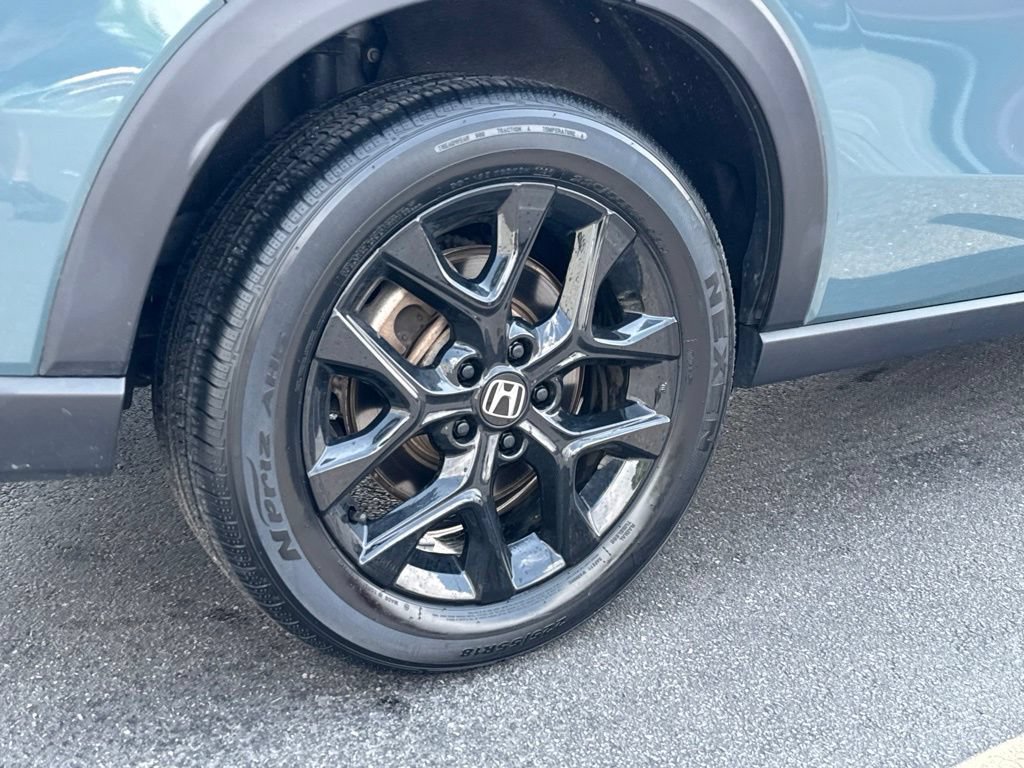 Certified 2025 Honda HR-V Sport image 8