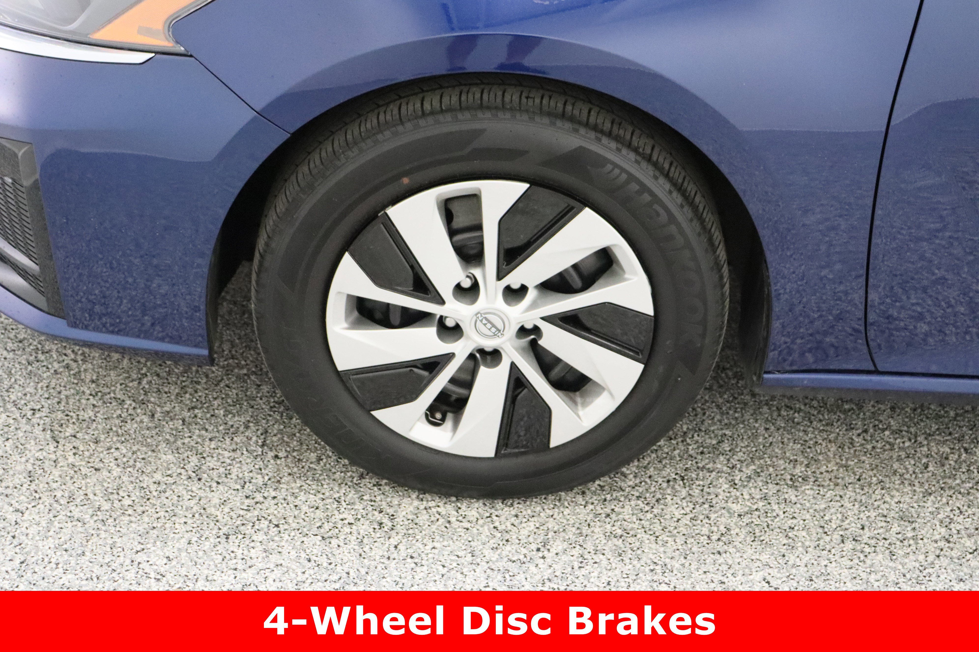 Used 2024 Nissan Altima 2.5 S image 11