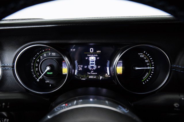 Used 2021 Jeep Wrangler Unlimited Rubicon 4xe w/ Cold Weather Group image 17