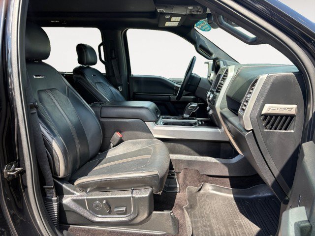 Used 2017 Ford F150 Platinum w/ Equipment Group 701A Luxury AWD/4WD image 8