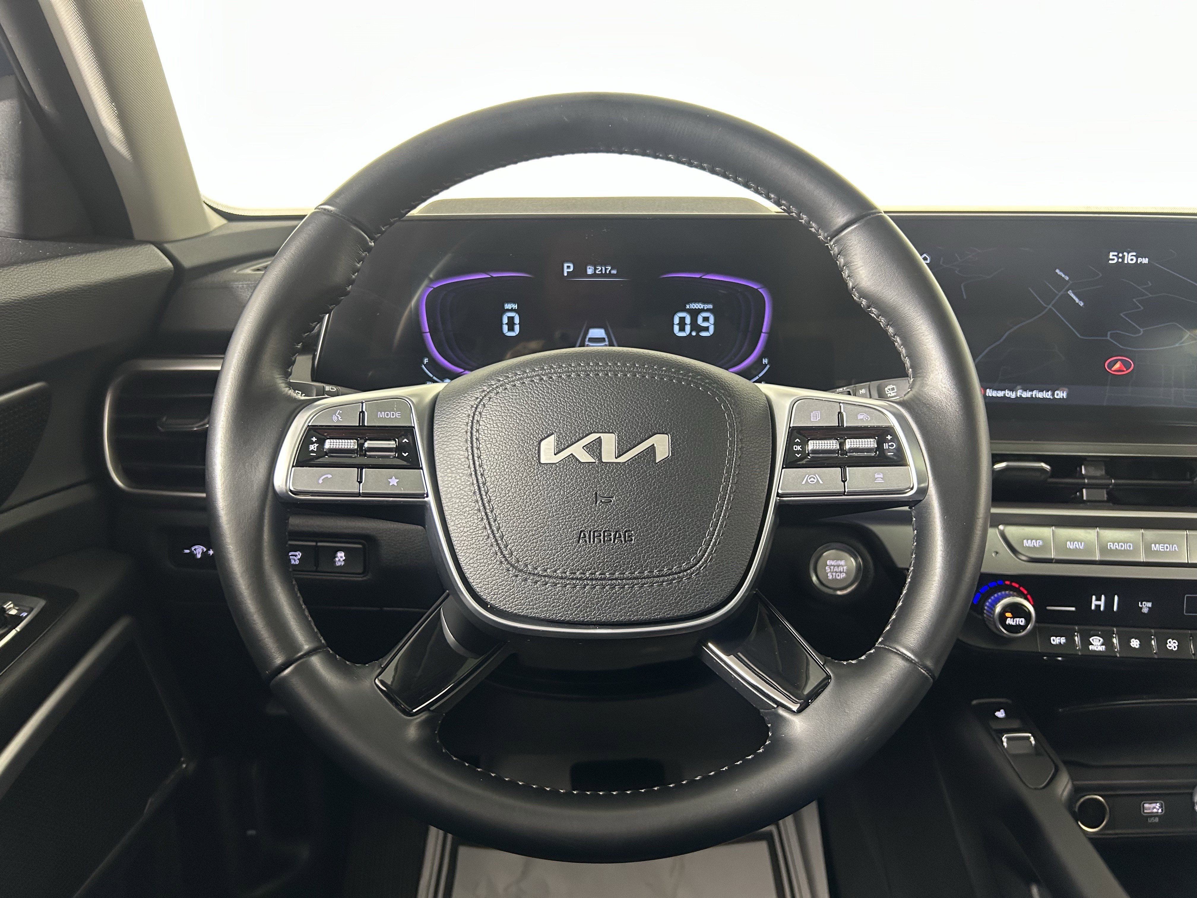 Certified 2025 Kia Telluride S image 29