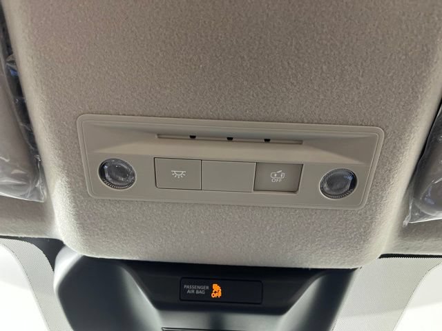 New 2026 Nissan Kicks SV w/ Cold Weather Package FWD image 31