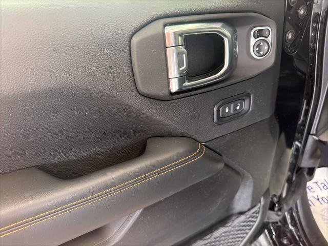 Certified 2025 Jeep Wrangler Unlimited Sahara AWD/4WD image 5