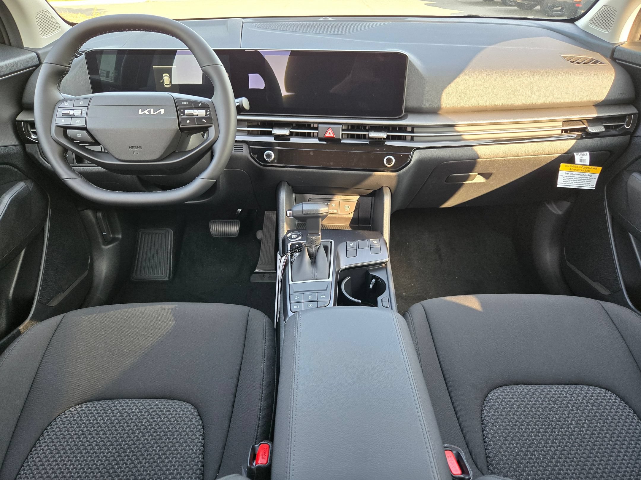New 2026 Kia Sportage LX w/ LX Convenience Package FWD image 9