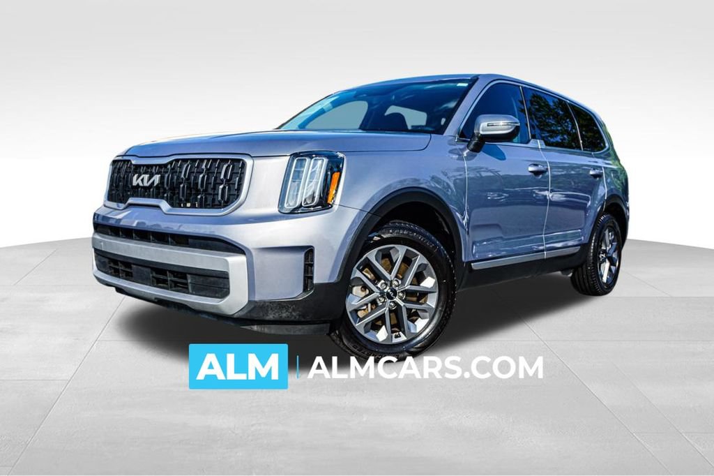 Used 2024 Kia Telluride LX FWD image 1