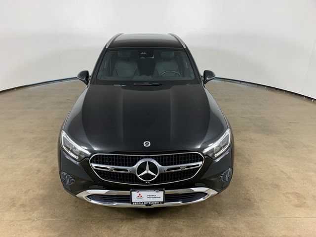 Used 2025 Mercedes-Benz GLC 300 4MATIC image 4
