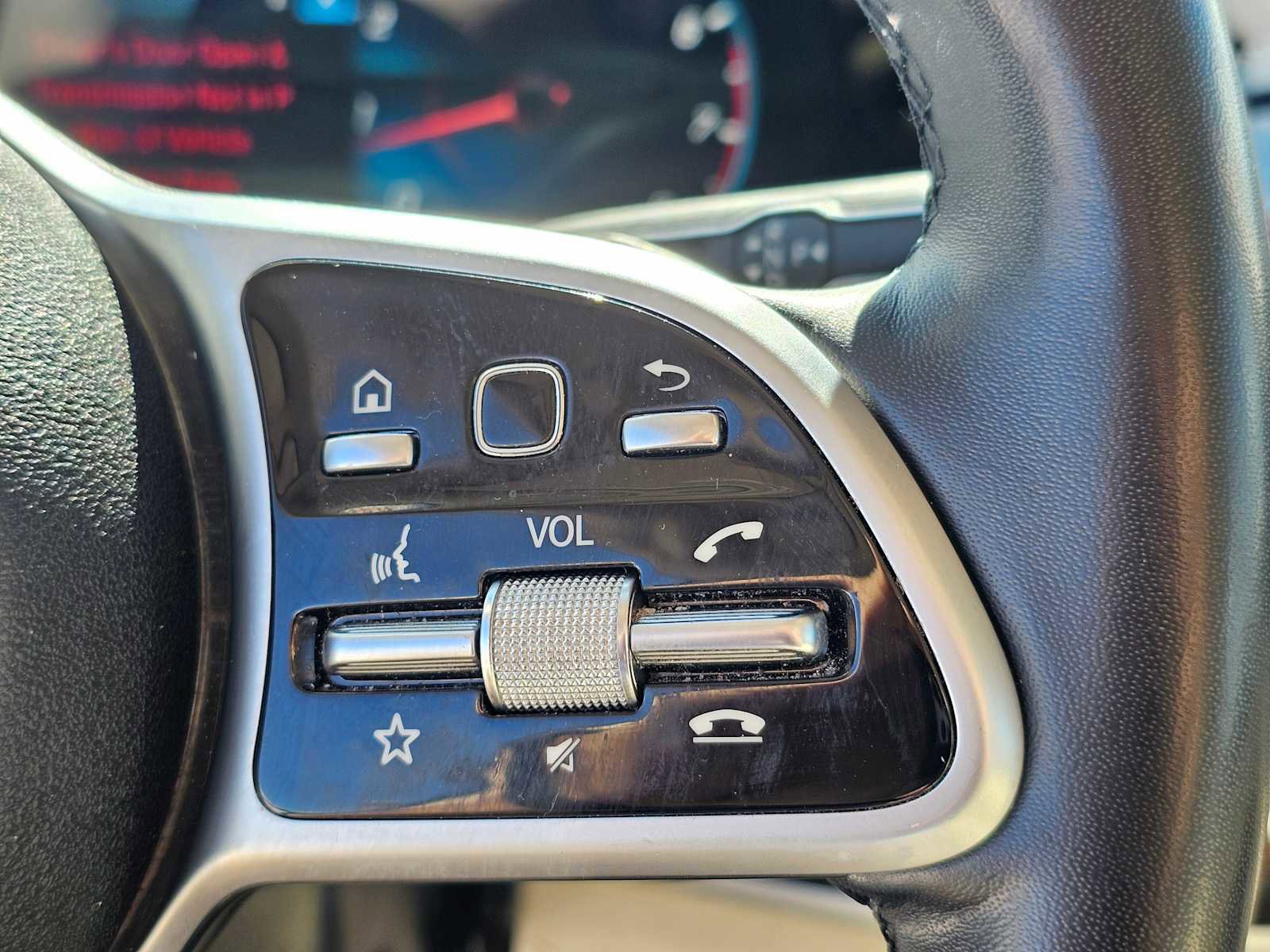 Used 2021 Mercedes-Benz GLE 350 4MATIC image 29