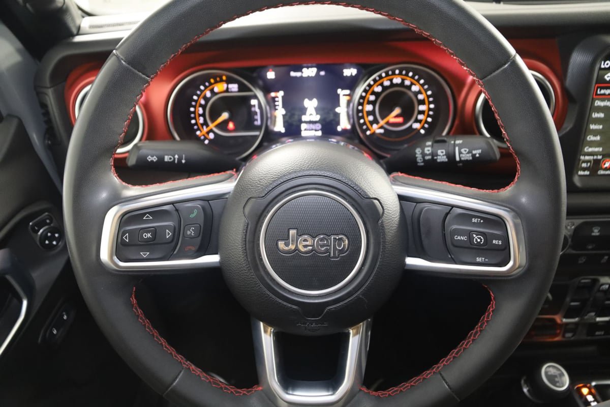Used 2023 Jeep Wrangler Unlimited Rubicon AWD/4WD image 35