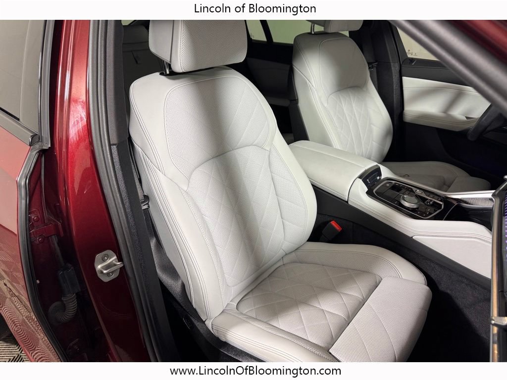 Used 2024 BMW X6 xDrive40i w/ Executive Package AWD/4WD image 11