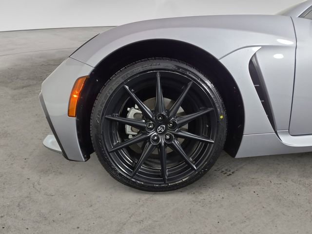 Used 2024 Toyota GR86 Premium RWD image 14
