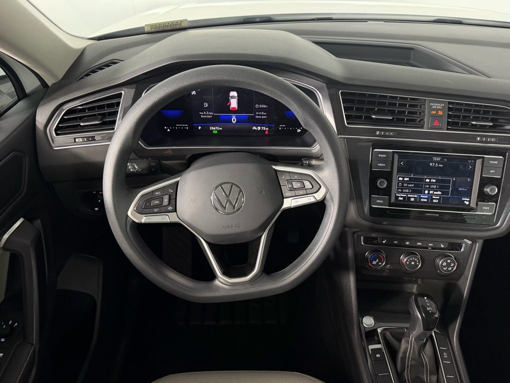 Used 2022 Volkswagen Tiguan S image 15
