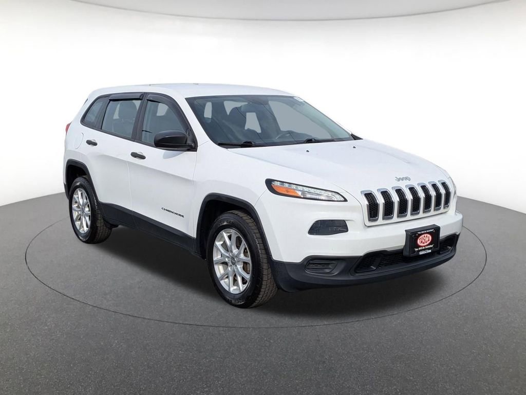 Used 2017 Jeep Cherokee Sport image 1
