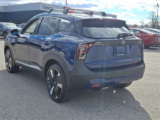 New 2026 Nissan Kicks SR image 5