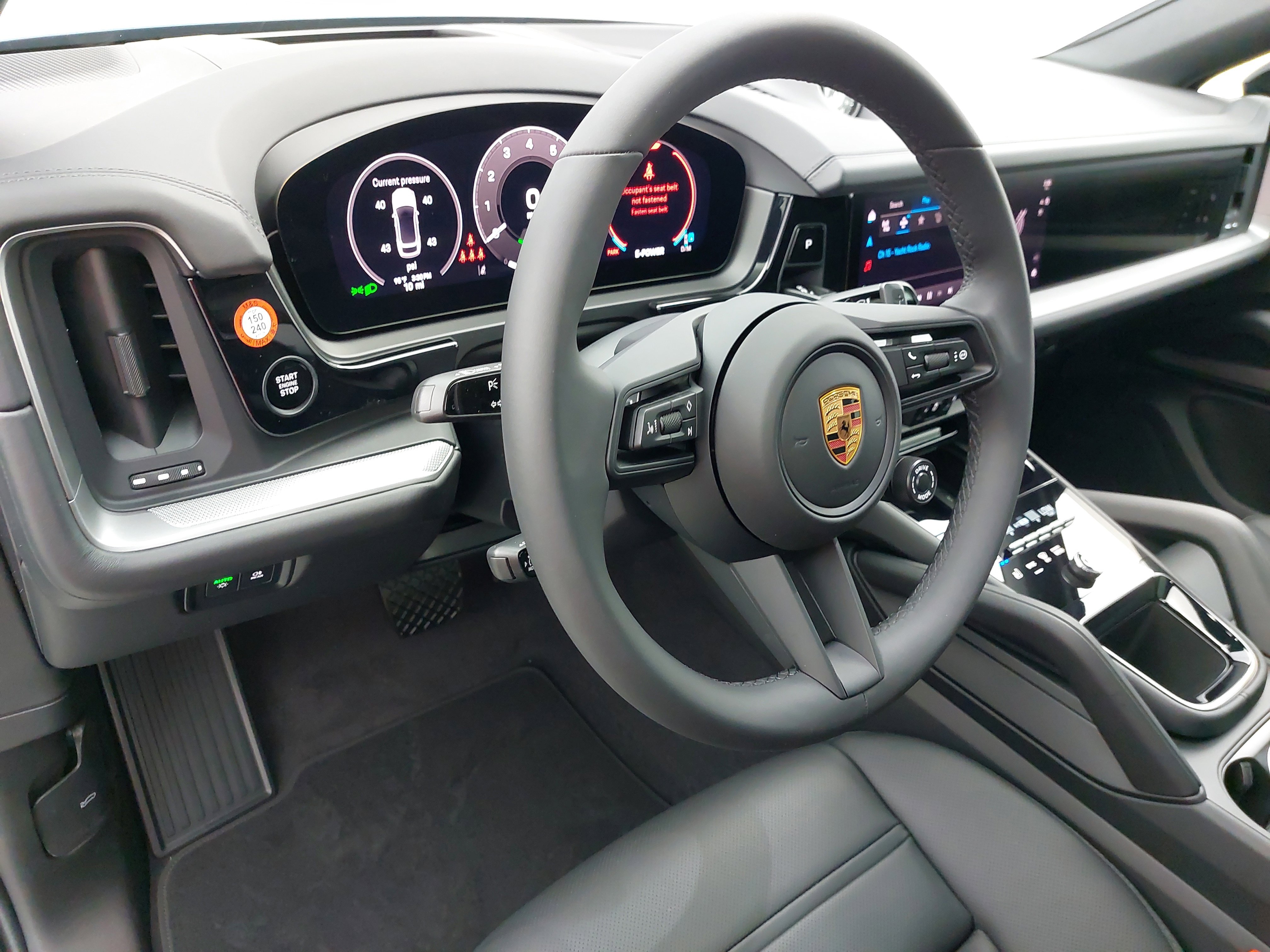 New 2025 Porsche Cayenne E-Hybrid image 18