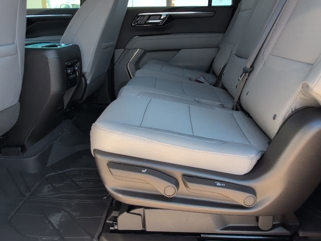 New 2026 Chevrolet Suburban LS AWD/4WD image 7