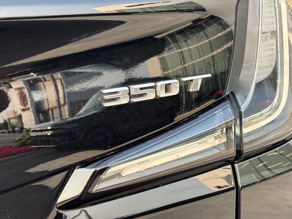 Used 2025 Cadillac XT4 Sport AWD/4WD image 14