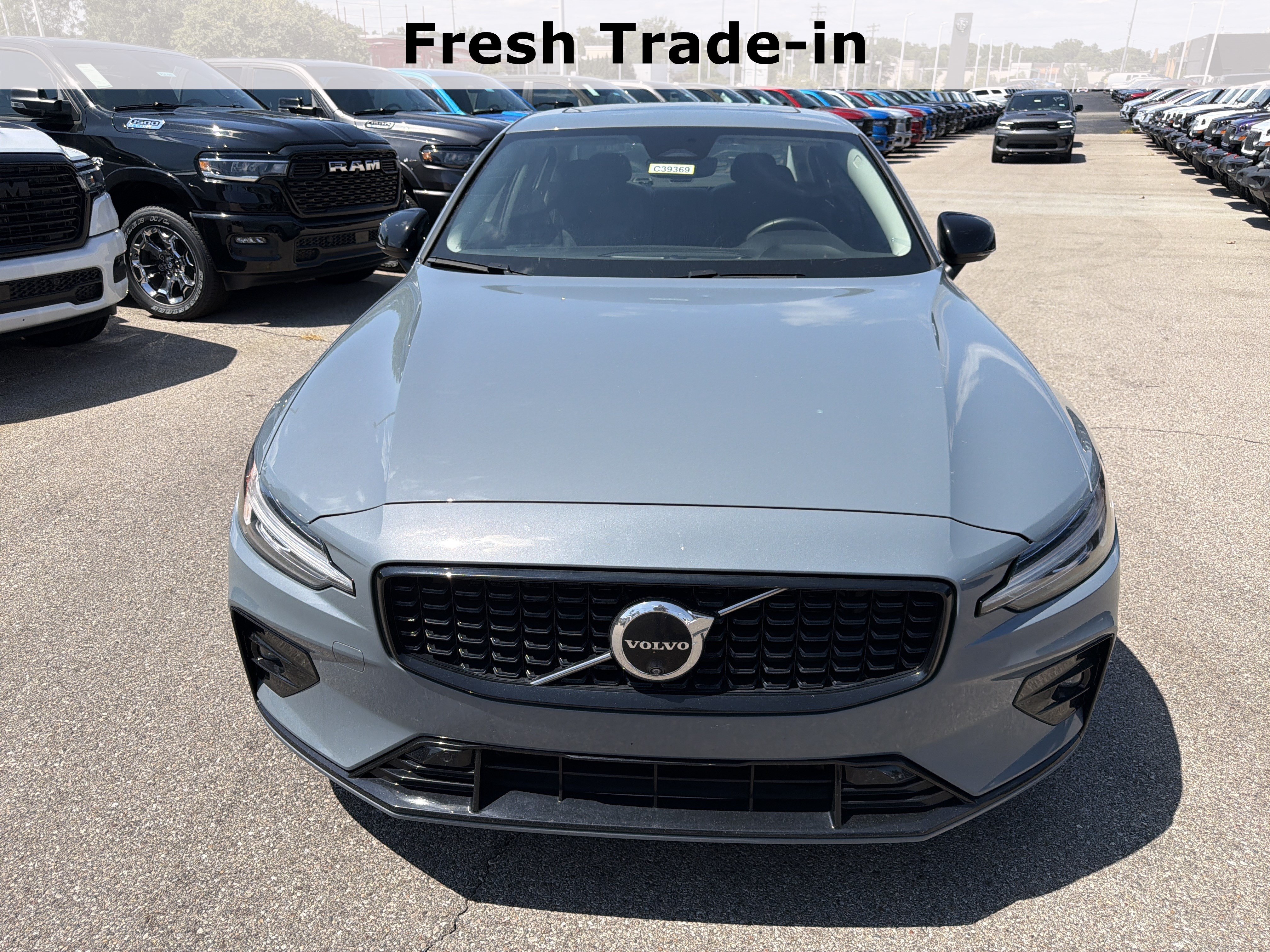 Used 2024 Volvo S60 B5 Plus AWD/4WD image 3