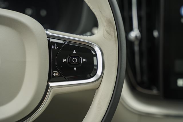 New 2026 Volvo XC60 B5 Ultra w/ Protection Package Premier AWD/4WD image 30