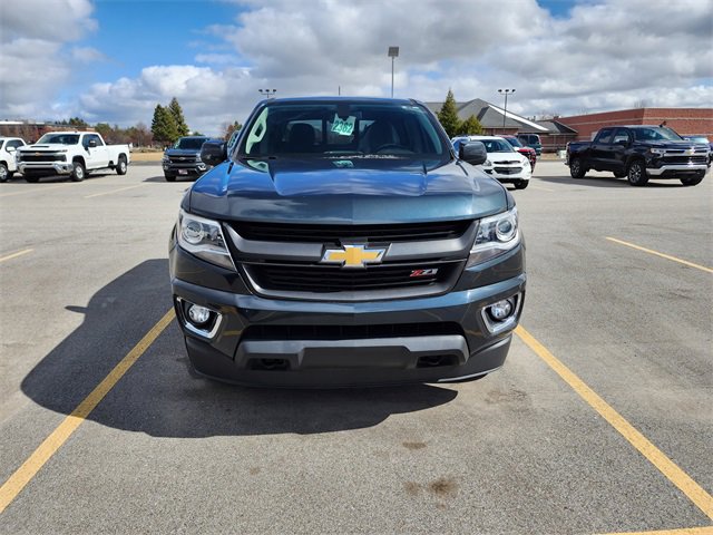 Used 2017 Chevrolet Colorado Z71 image 2