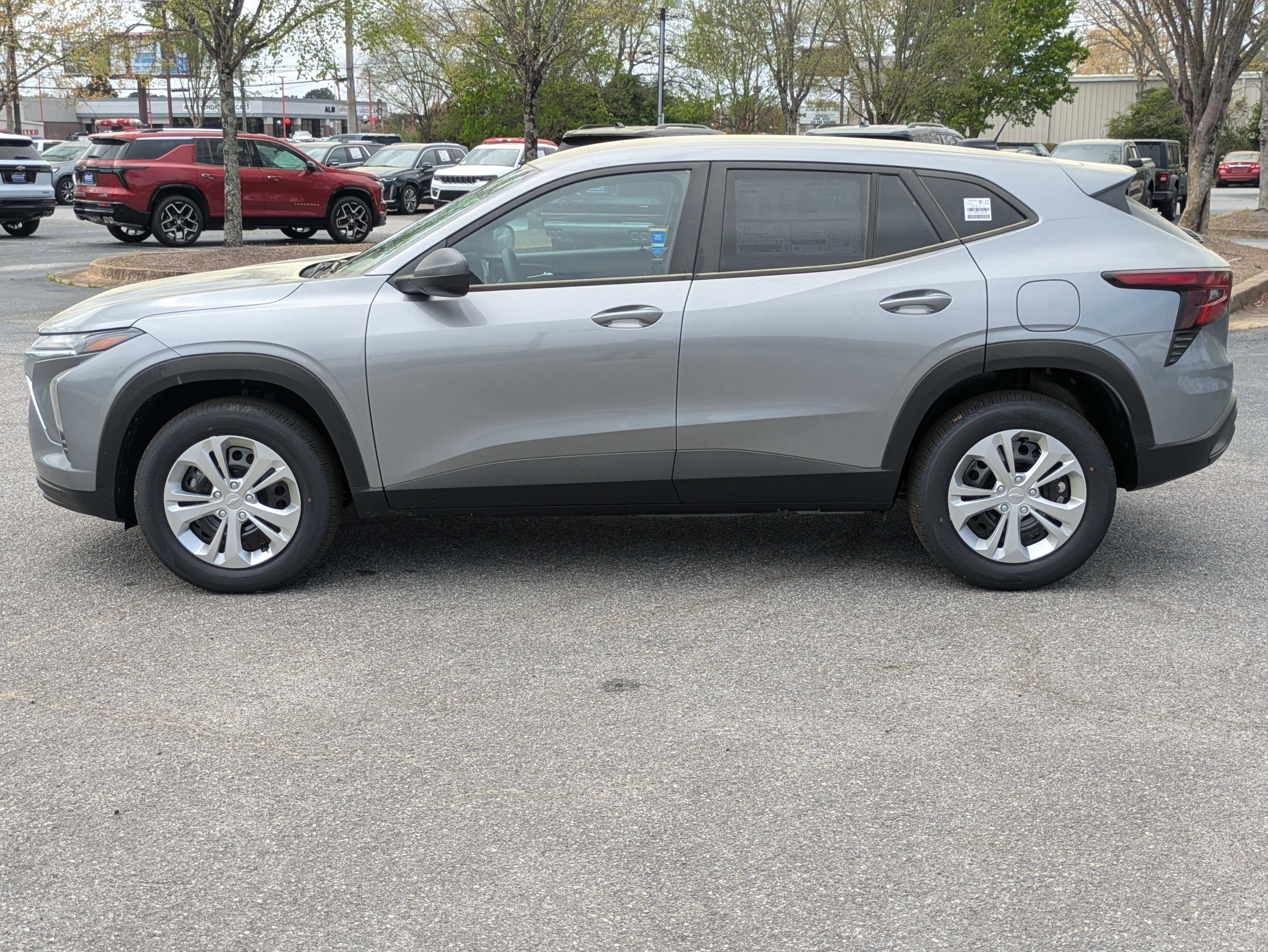 New 2026 Chevrolet Trax LS image 7