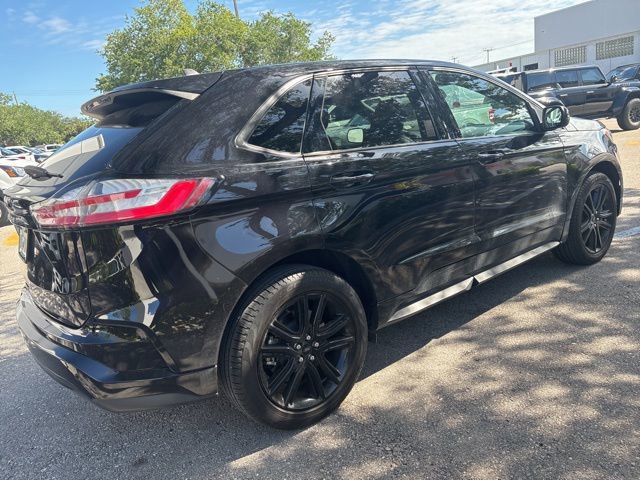 Certified 2024 Ford Edge ST-Line AWD/4WD image 3